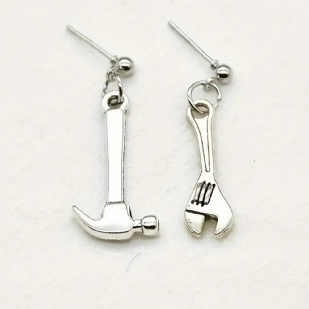 MODCLOTH HAMMER & WRENCH TOOL EARRINGS 2
